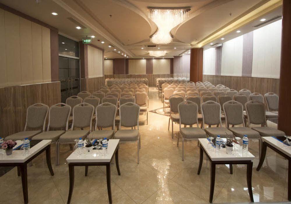 Forum Suite Otel Mersin  Exterior photo