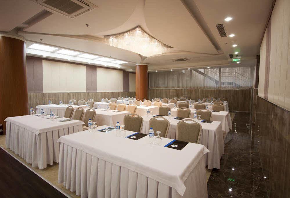 Forum Suite Otel Mersin  Exterior photo